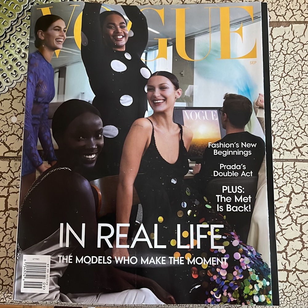 🔥 Vogue Magazine-Unread Sep 2021